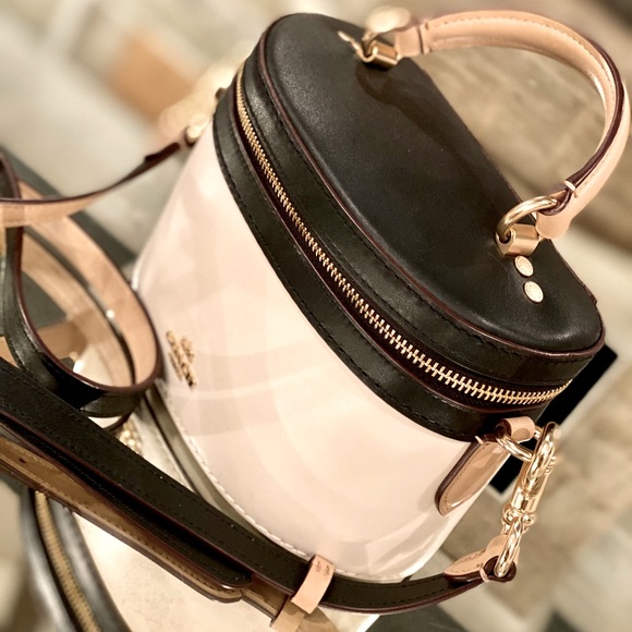 Coach Bucket Bag - Picture 3 of 4